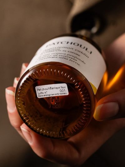 Confezione Profumo Patchouli 115 ml Olfattiva packaging minimal elegante profumo artigianale biologico