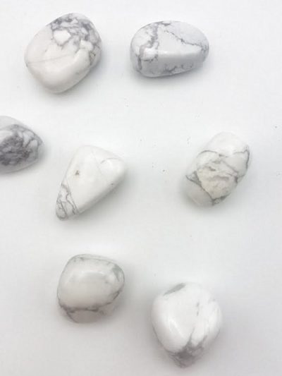 Howlite Bianca Magnesite Burattata BiciBio Bioprofumeria