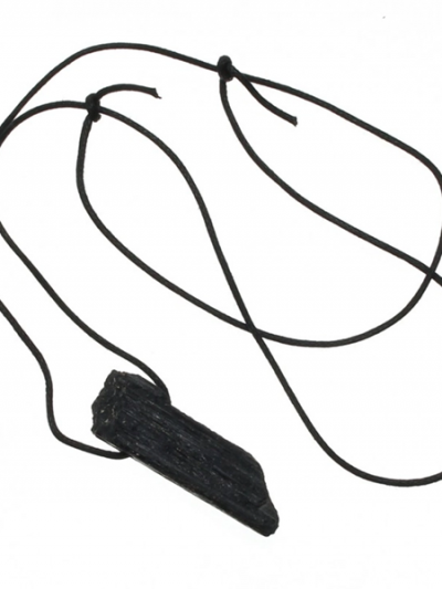 ciondolo-in-tormalina-nera-grezza-bicibio-bioprofumeria