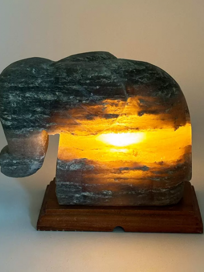 lampada-di-sale-himalayano-grigia-elefante-1-bicibio-bioprofumeria