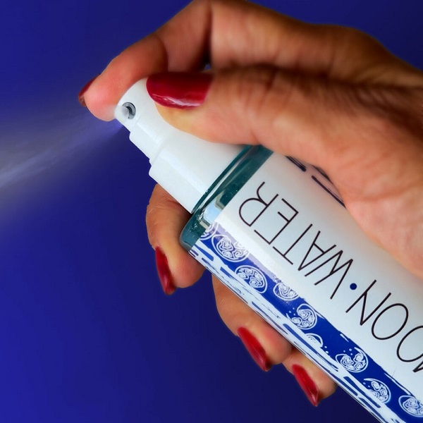 moon-water-spray-bifasico-idradante-e-fissativo-2-anarkhia-bio