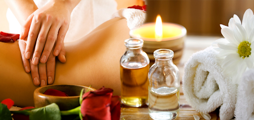 Aromaterapia-Avanzata-Tecniche-Sinergie-e-Oli-Essenziali-Puri