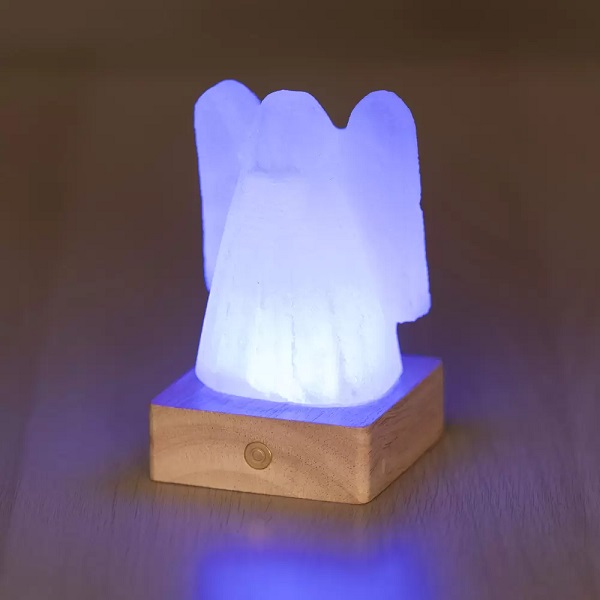 Lampada di sale naturale himalayano angelo decorativo con LED RGB a batteria Sicilia