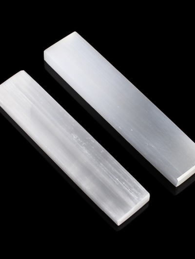 Piastra rettangolare di selenite naturale per pulizia e ricarica energetica BiciBio Bioprofumeria Palermo
